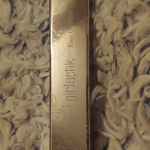 Girlactik Rose Oil Petal Gloss